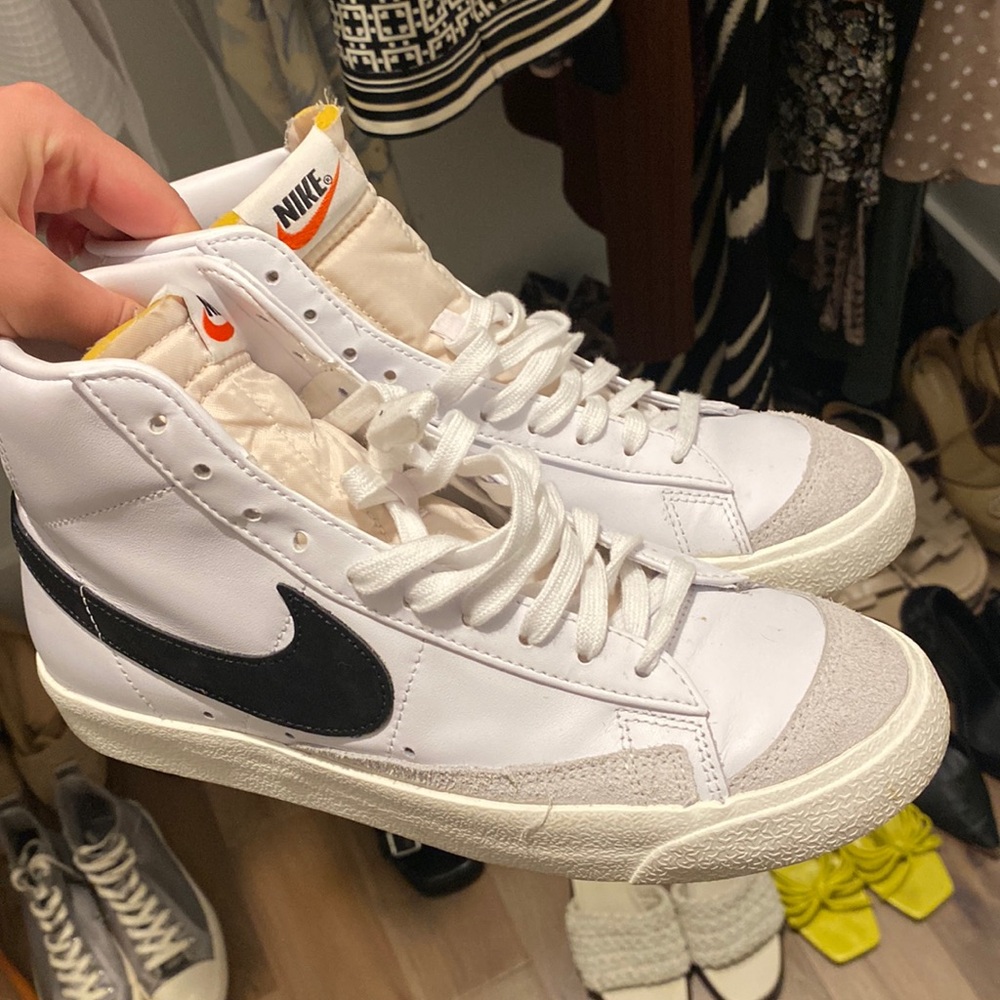 Nike Blazer Sneakers